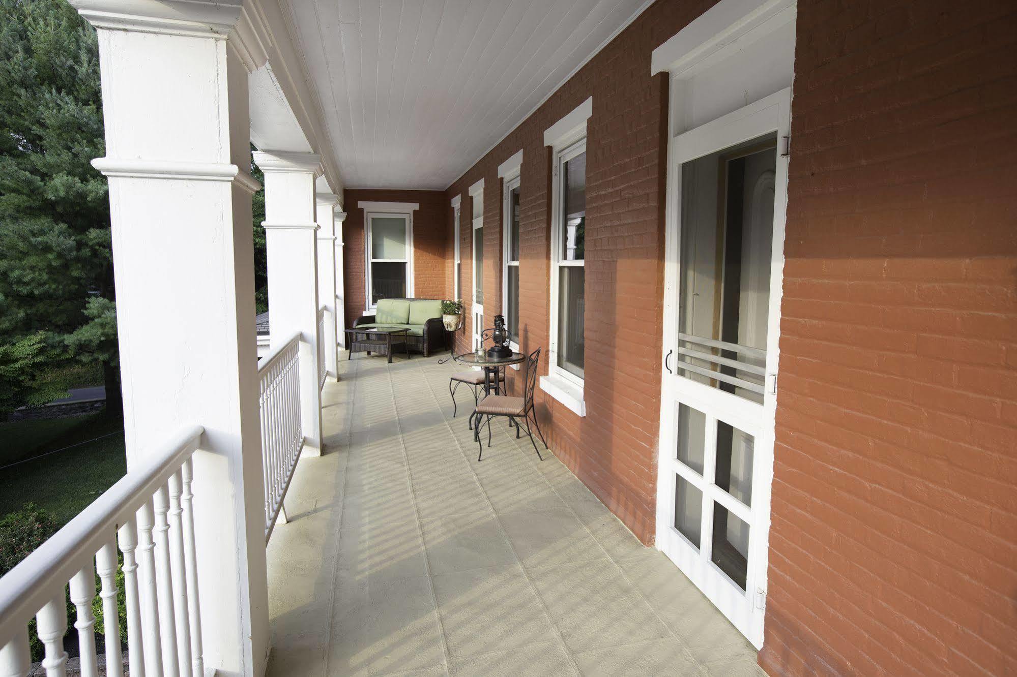 Bed and Breakfast Hollinger House Lancaster Exterior foto